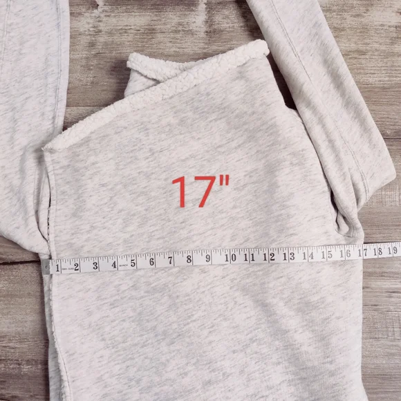 Abercrombie & Fitch Sherpa Lined Gray Cardigan Jacket Open Front Sz XS/S - Picture 3 of 11